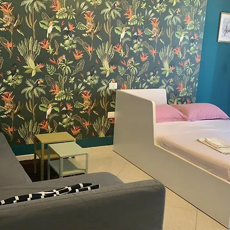 Apartment Salernoroomstation *