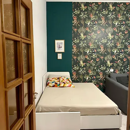 Salernoroomstation Apartment Salerno